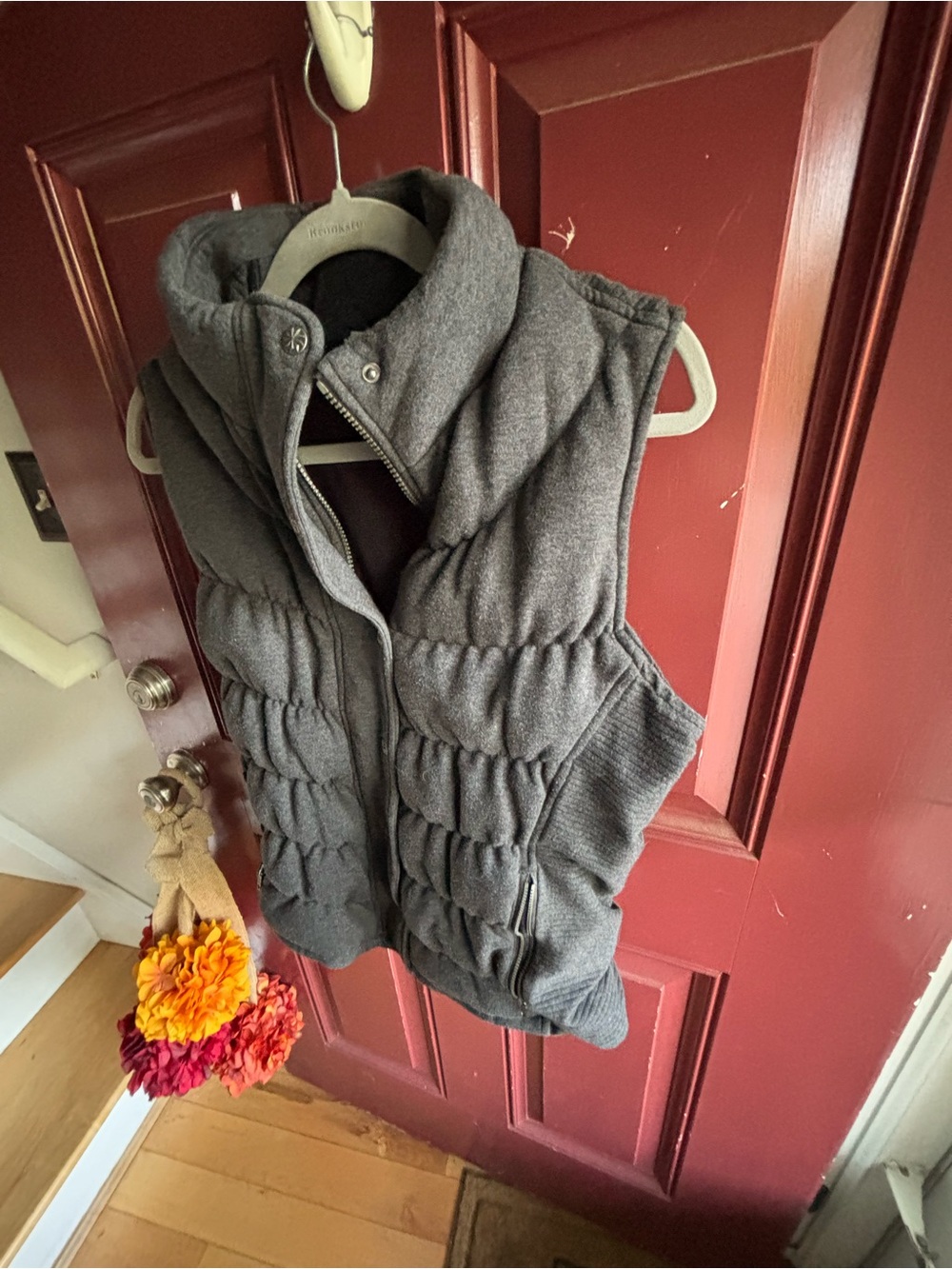 Athleta Quilted Charcoal Gray Puffer Vest